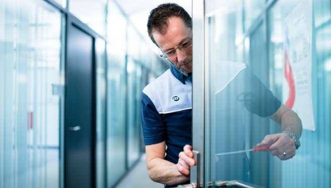 jobs page benefit mobile