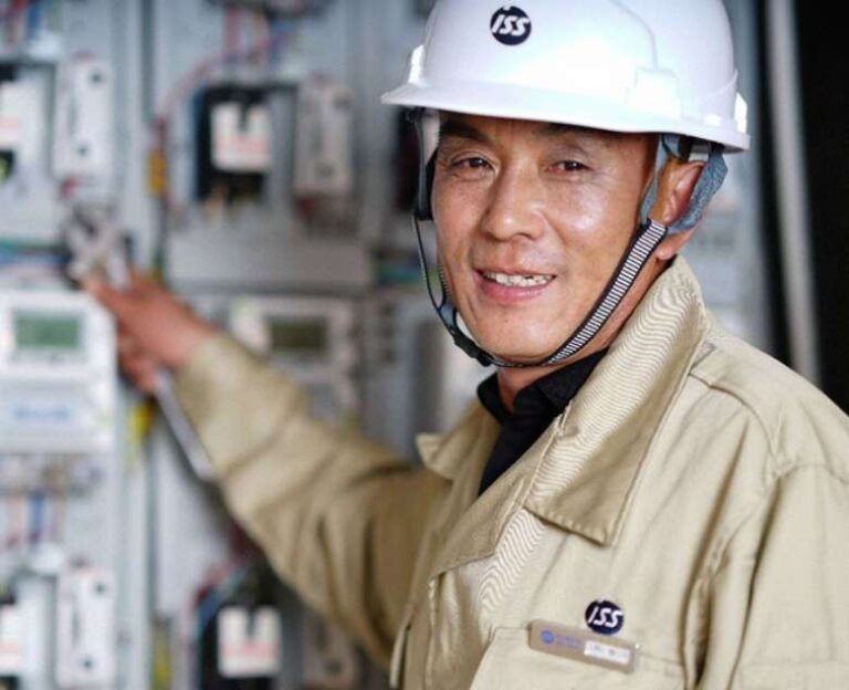 testimonials hero mob